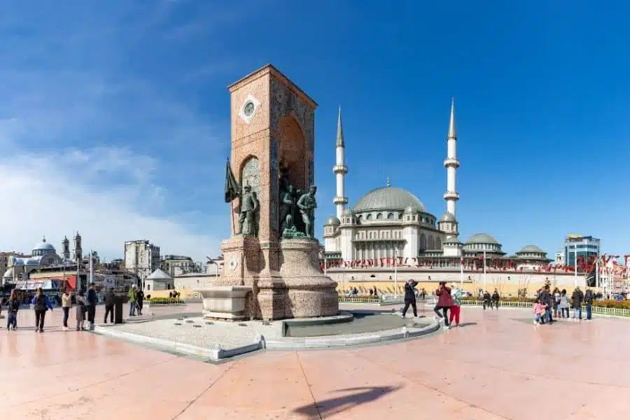 a monument in front of a building