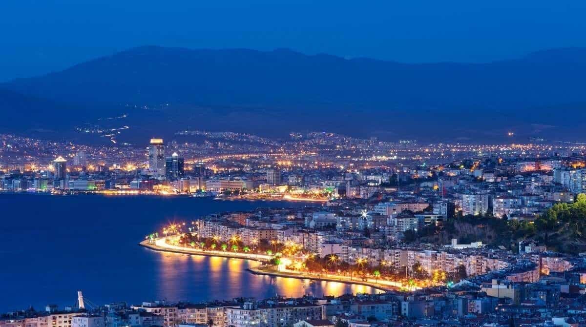What Are the Best Day Trips from Izmir? A Local’s Guide