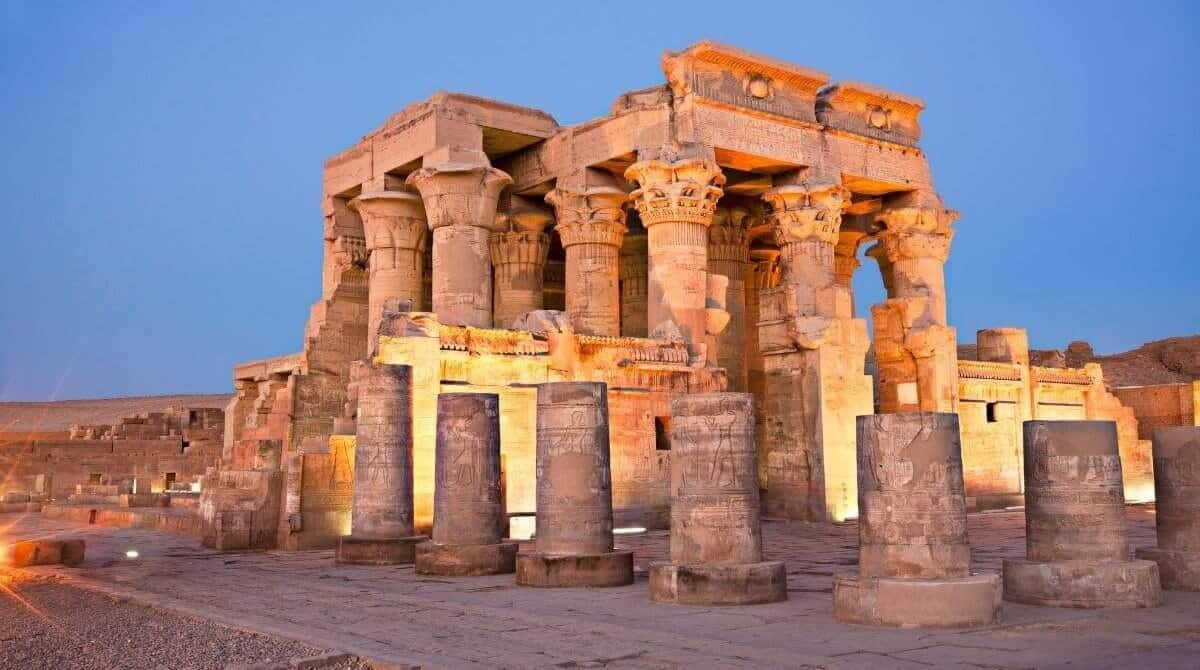 How to Spend 7 Days in Egypt: A Complete Travel Guide 11 How to Spend 7 Days in Egypt: A Complete Travel Guide