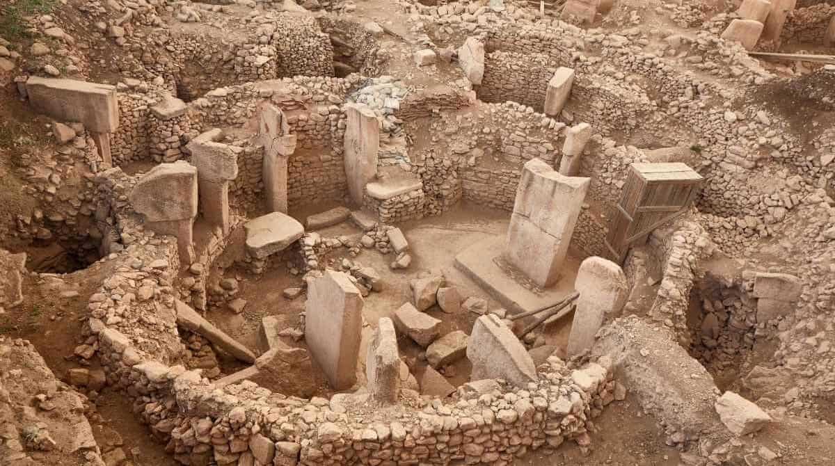 Ultimate Guide to Visiting Göbekli Tepe: History, Tours & Travel Tips