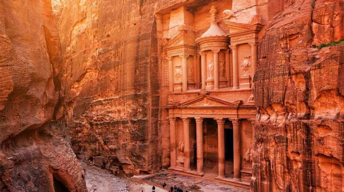 Why Booking Jordan Tours Online Costs 40% More (Local Secret)