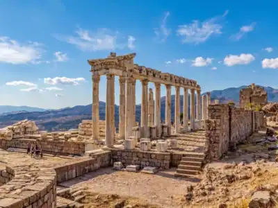 5 Day Turkey Tour from Istanbul: Cappadocia, Pamukkale, Ephesus & Pergamon
